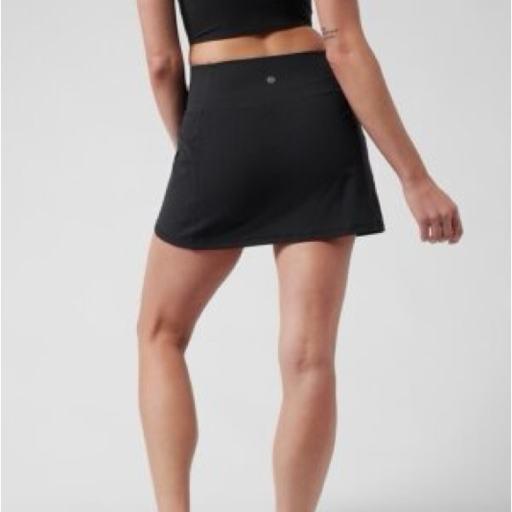 Athleta Small Salutation Stash Pocket 14.5" Skort - Picture 2 of 10
